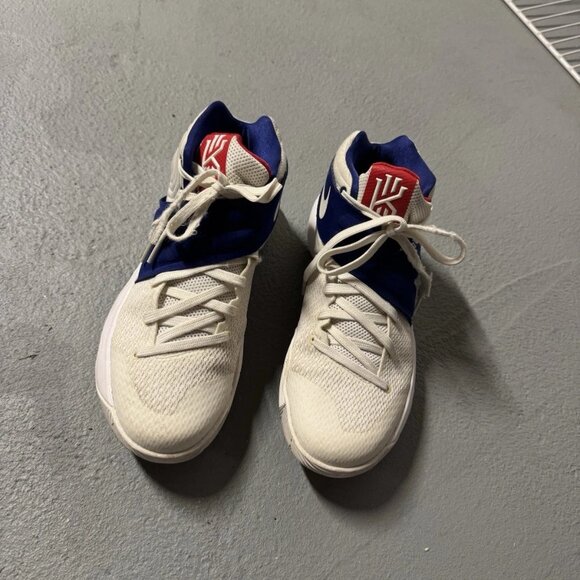Nike Kyrie 2 USA 8.5 – With Original Box – Great Condition - Picture 1 of 7